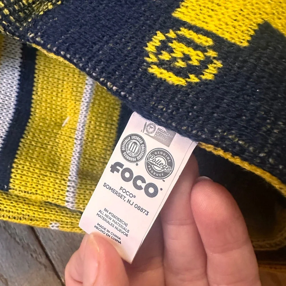 University of Michigan Wolverines Scarf Knit Fringe Maize Yellow Blue Game Day